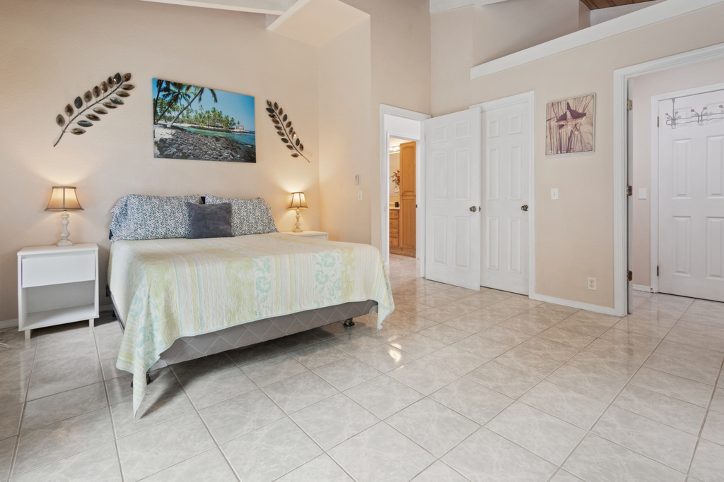 Captain Cook, Hawaii, 96704, United States, 2 Bedrooms Bedrooms, ,2 BathroomsBathrooms,Residential,For Sale,1940762