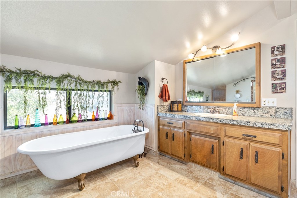 Santa Margarita, California, 93453, United States, 4 Bedrooms Bedrooms, ,4 BathroomsBathrooms,Residential,For Sale,1982400