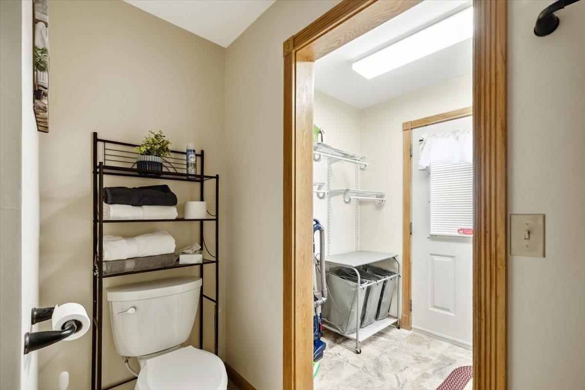 St. Albans Town, Vermont, 05478, United States, 4 Bedrooms Bedrooms, ,2 BathroomsBathrooms,Residential,For Sale,2022571