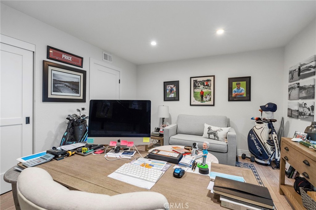 Newport Beach, California, 92660, United States, 3 Bedrooms Bedrooms, ,3 BathroomsBathrooms,Residential,For Sale,1991150