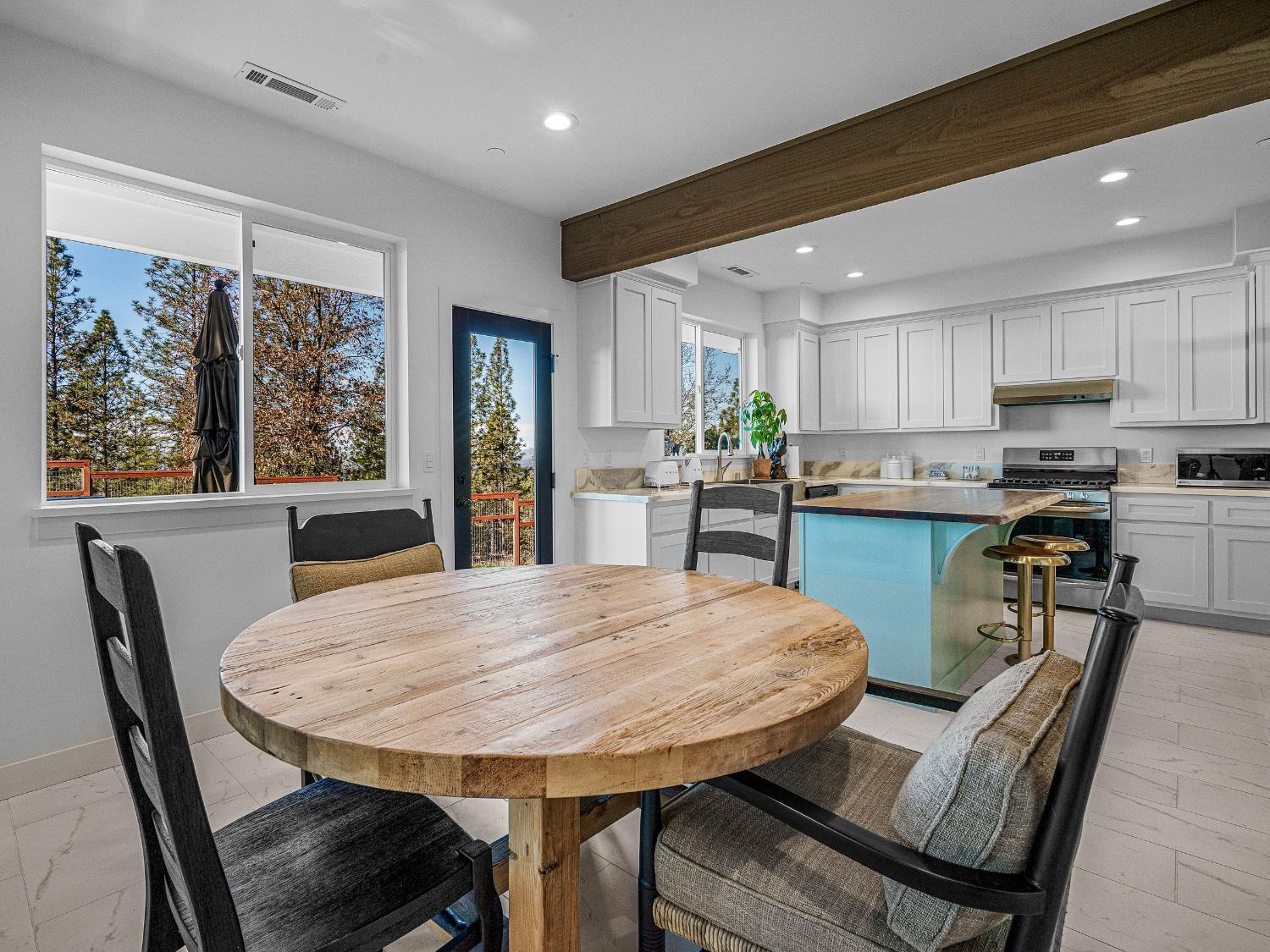 Garden Valley, California, 95633, United States, 3 Bedrooms Bedrooms, ,3 BathroomsBathrooms,Residential,For Sale,2005117