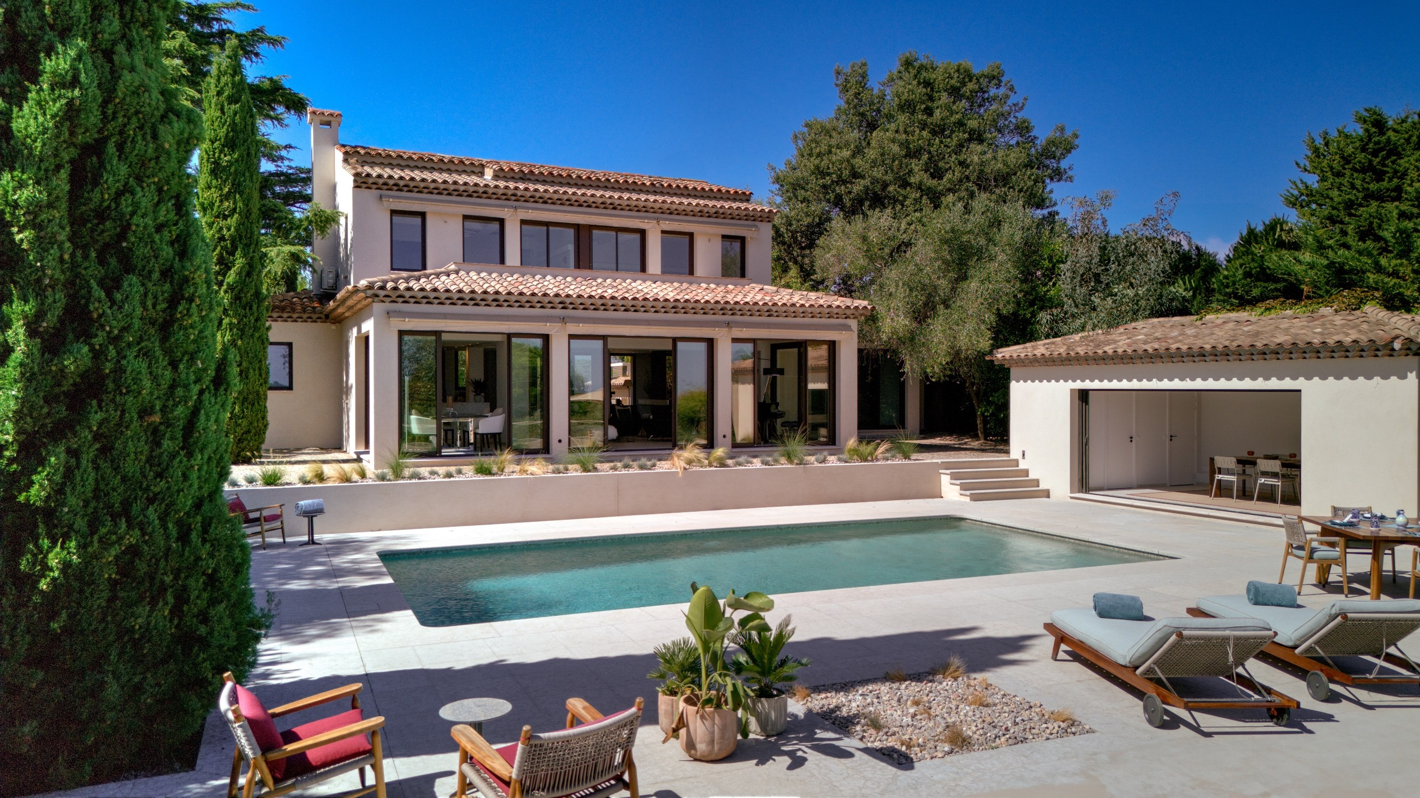  Renovated villa with sea view for sale in Super Cannes Vallauris - 物件實景