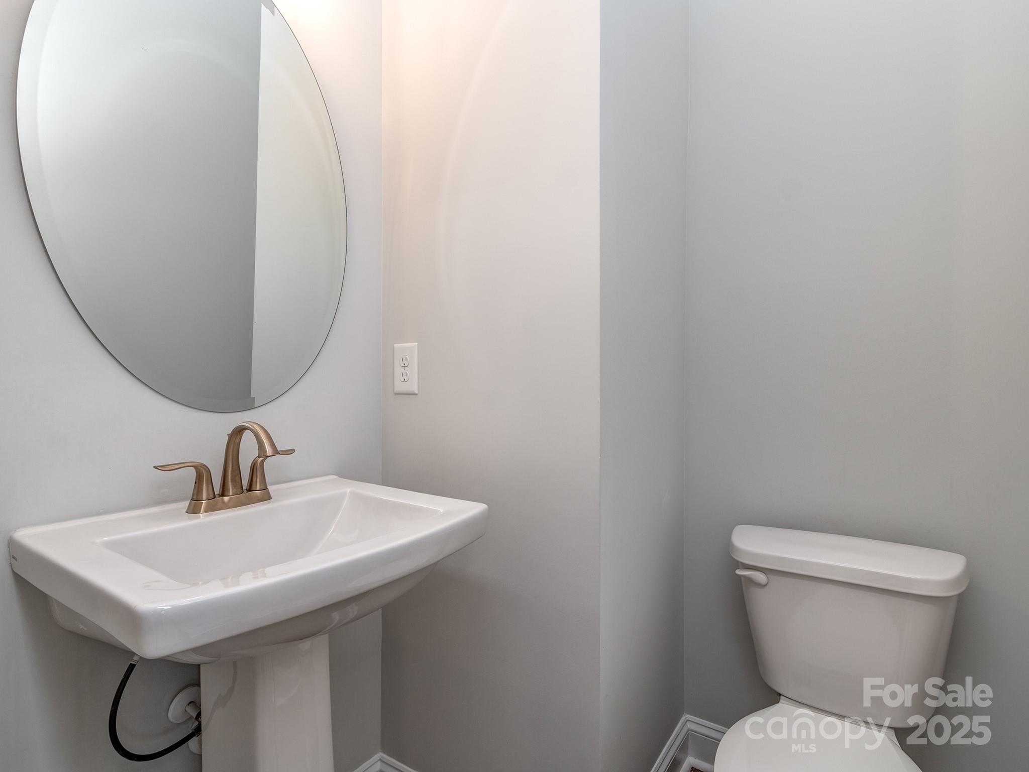 Charlotte, North Carolina, 28277, United States, 4 Bedrooms Bedrooms, ,4 BathroomsBathrooms,Residential,For Sale,1989428