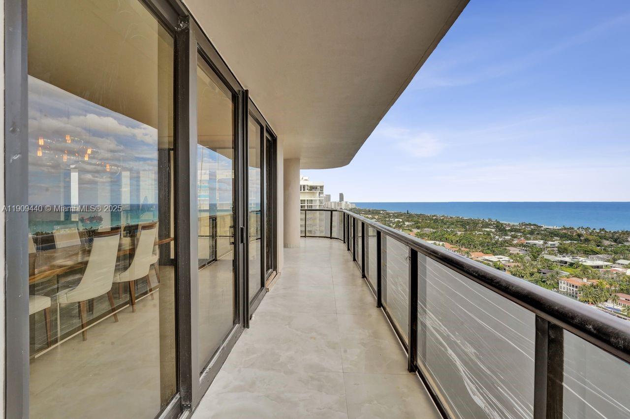 Aventura, Florida, 33180, United States, 4 Bedrooms Bedrooms, ,3 BathroomsBathrooms,Residential,For Sale,1989570