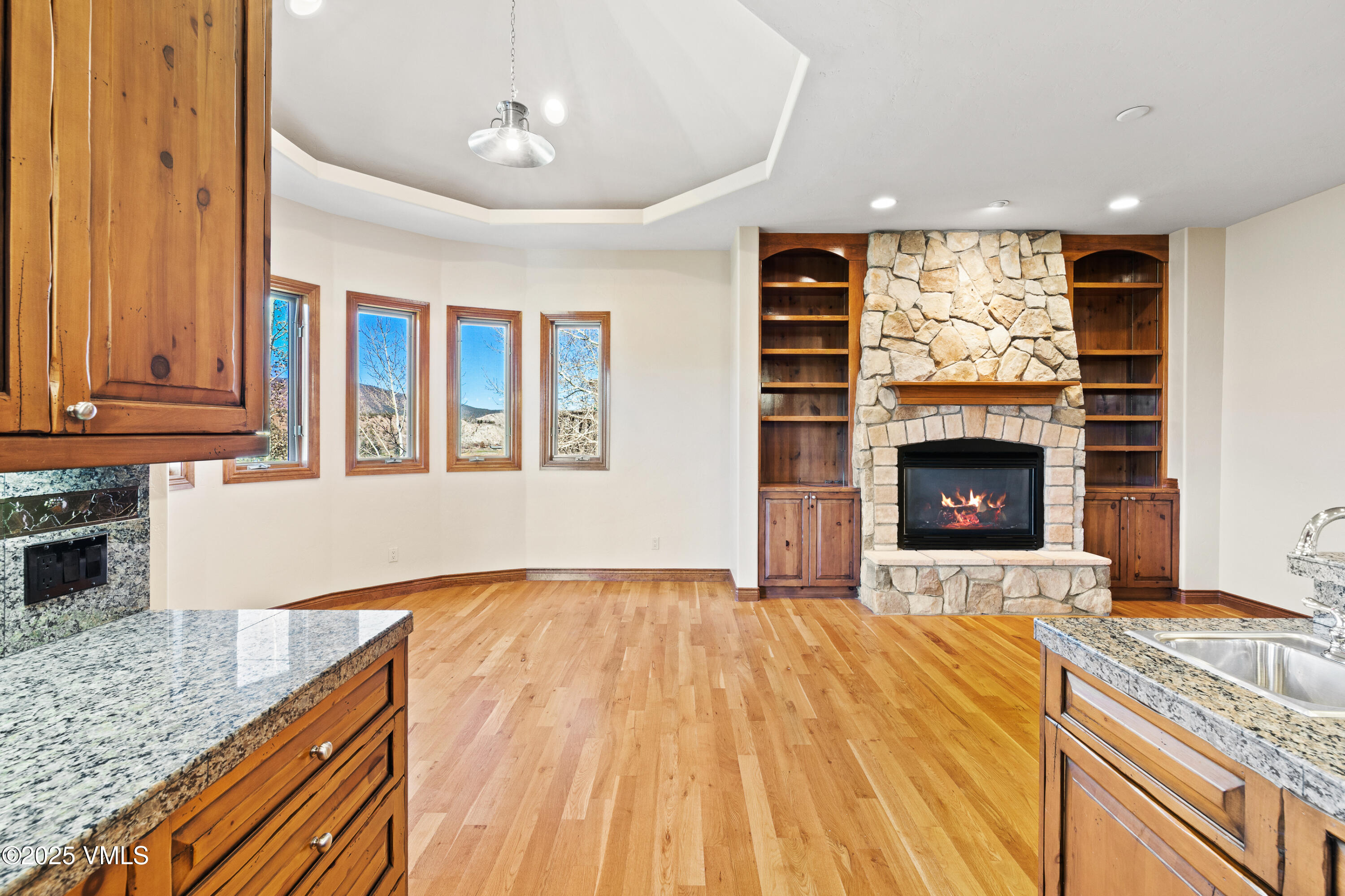 Gypsum, Colorado, 81637, United States, 6 Bedrooms Bedrooms, ,5 BathroomsBathrooms,Residential,For Sale,1987676