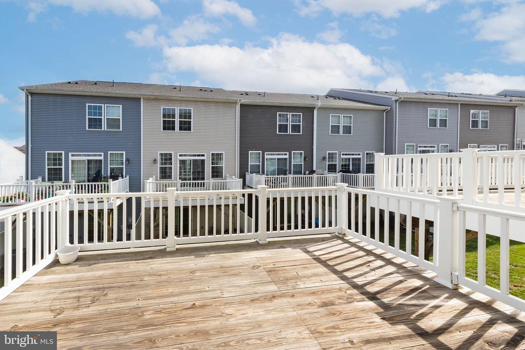 Haymarket, Virginia, 20169, United States, 3 Bedrooms Bedrooms, ,4 BathroomsBathrooms,Residential,For Sale,1904244