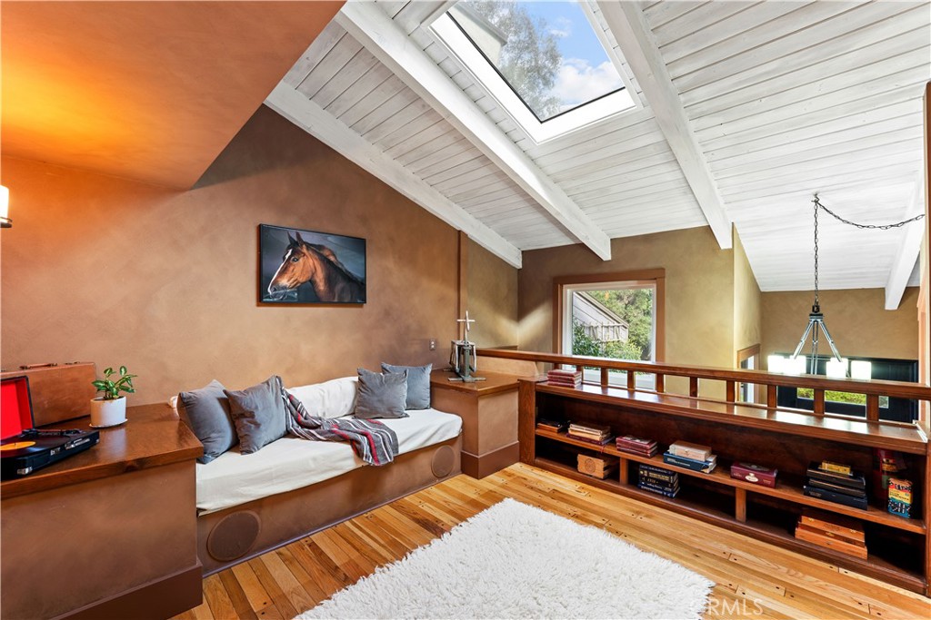 Calabasas, California, 91302, United States, 2 Bedrooms Bedrooms, ,2 BathroomsBathrooms,Residential,For Sale,1998249