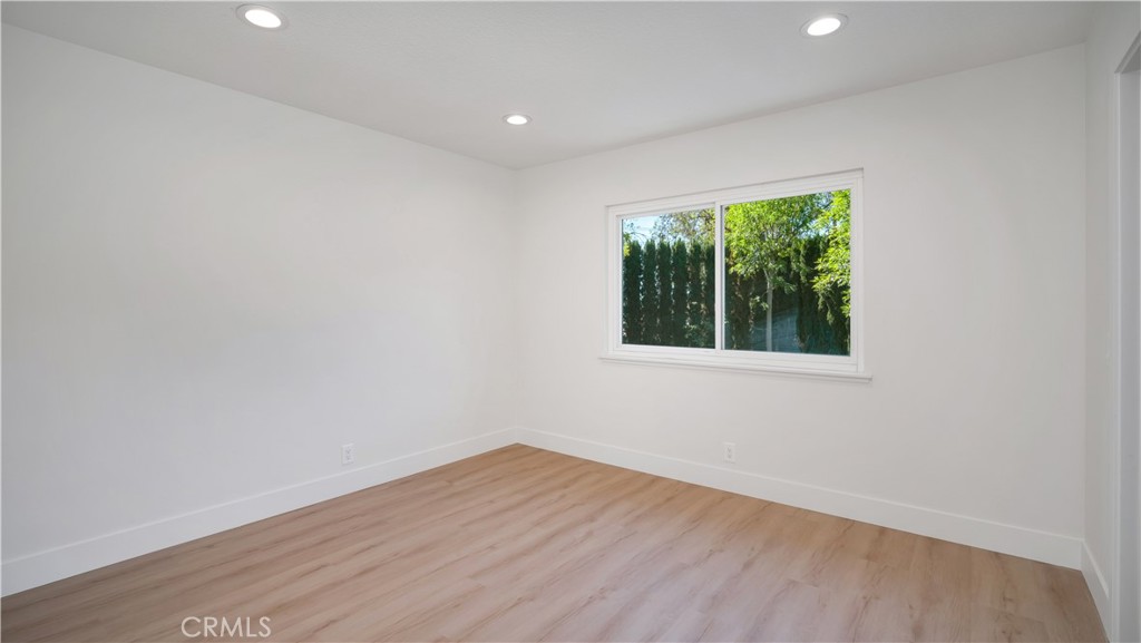 Lake Forest, California, 92630, United States, 4 Bedrooms Bedrooms, ,3 BathroomsBathrooms,Residential,For Sale,1987974