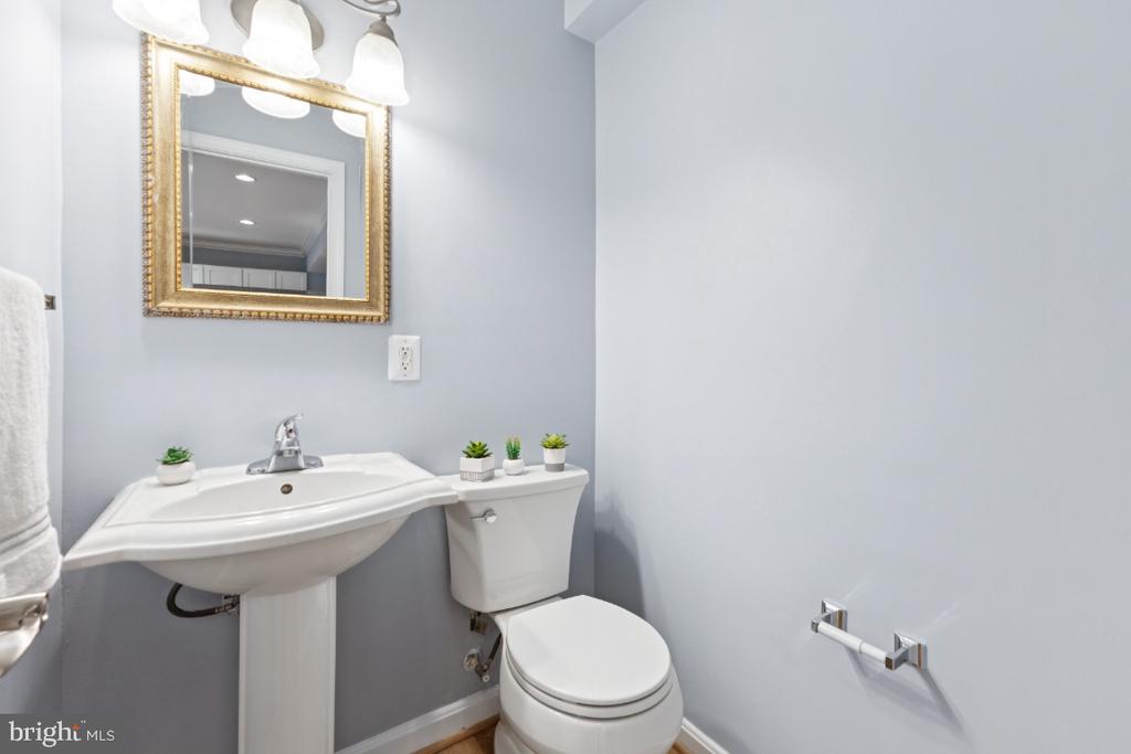 Alexandria, Virginia, 22304, United States, 3 Bedrooms Bedrooms, ,3 BathroomsBathrooms,Residential,For Sale,1980099