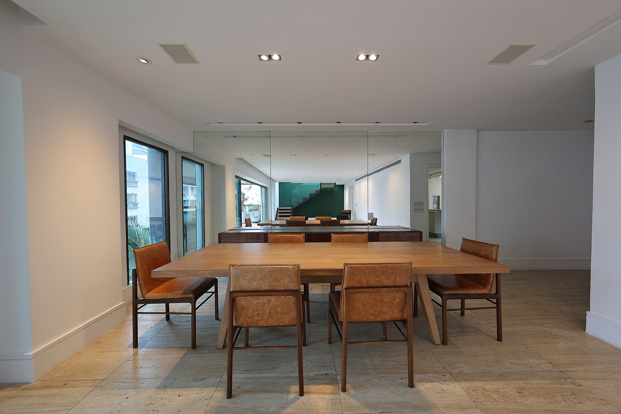  Duplex penthouse with ocean views in Leblon and generous layout - 物件實景