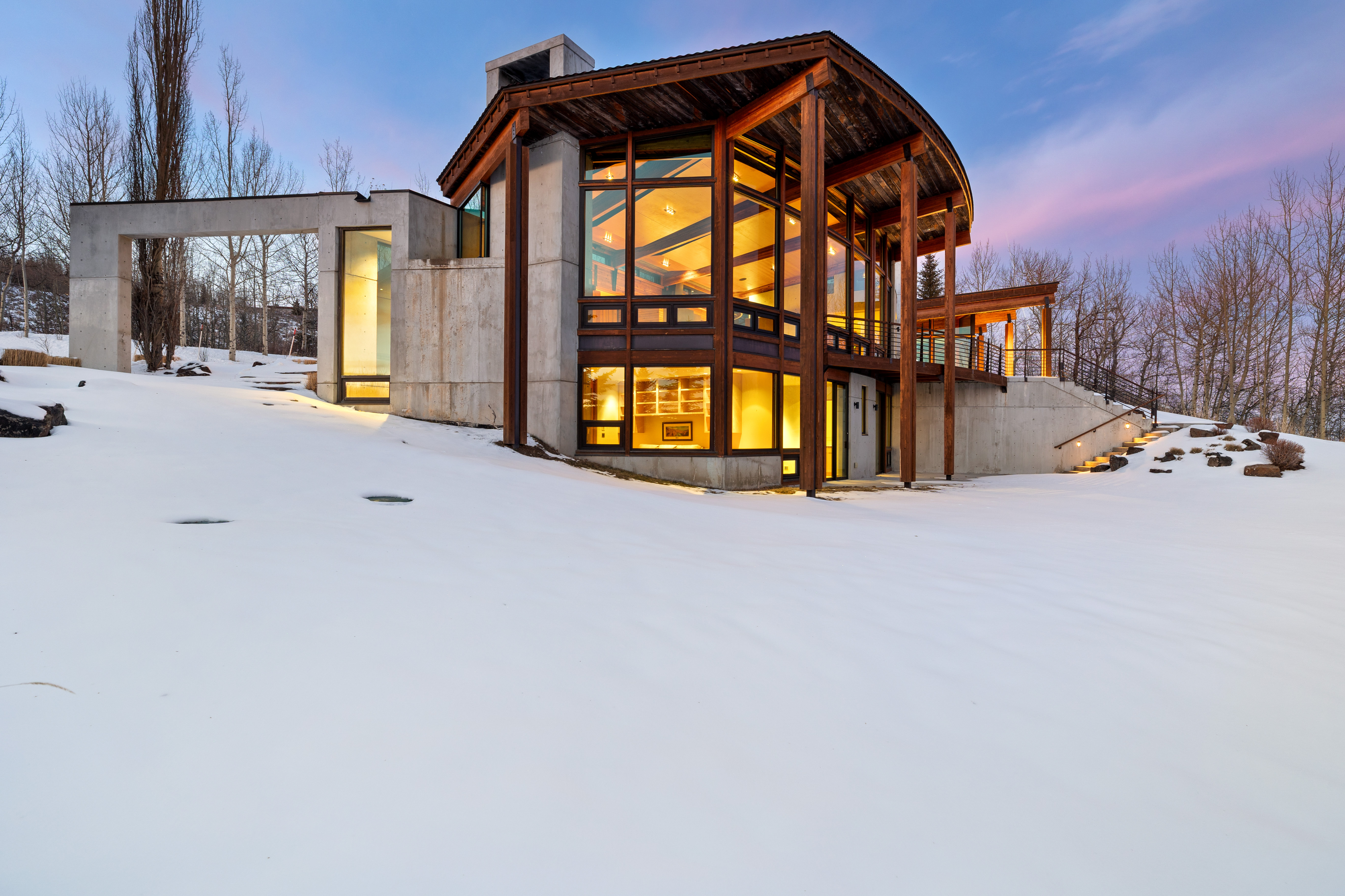  Modern Hillside Sanctuary - 物件實景