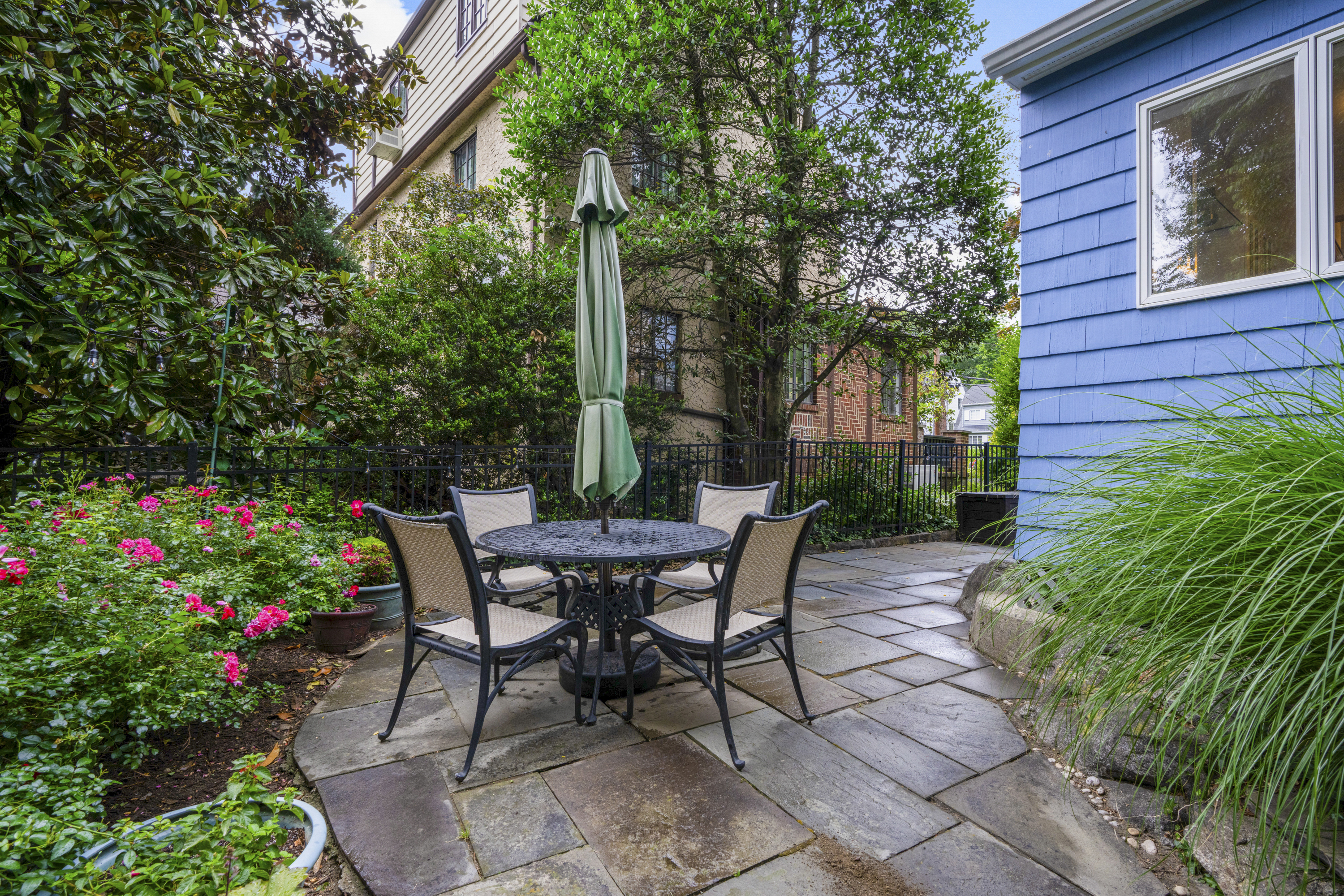  Charming Larchmont Colonial - 物件實景
