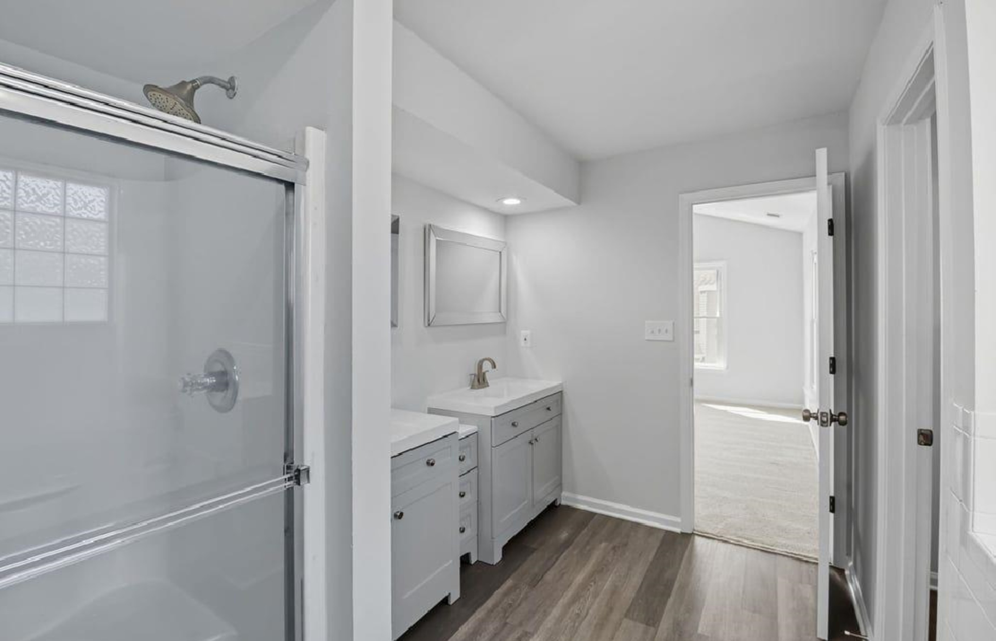 Virginia Beach, Virginia, 23456, United States, 4 Bedrooms Bedrooms, ,3 BathroomsBathrooms,Residential,For Sale,1974516