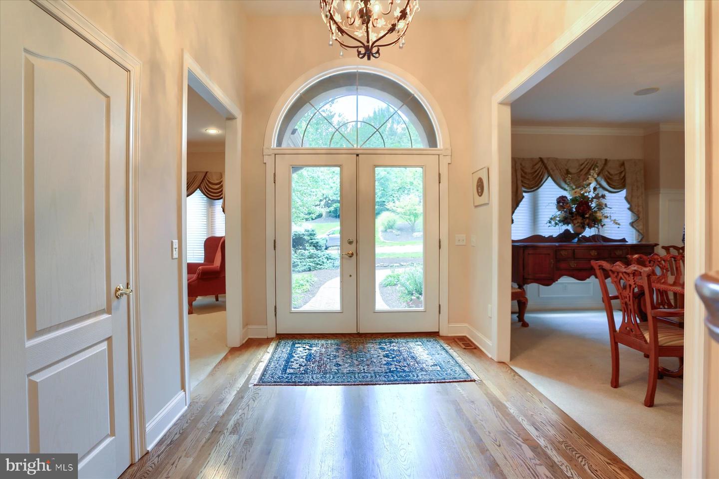 Lemoyne, Pennsylvania, 17043, United States, 5 Bedrooms Bedrooms, ,5 BathroomsBathrooms,Residential,For Sale,1942192