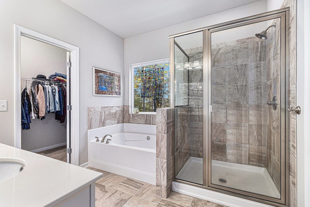 Dawsonville, Georgia, 30534, United States, 3 Bedrooms Bedrooms, ,2 BathroomsBathrooms,Residential,For Sale,1986839