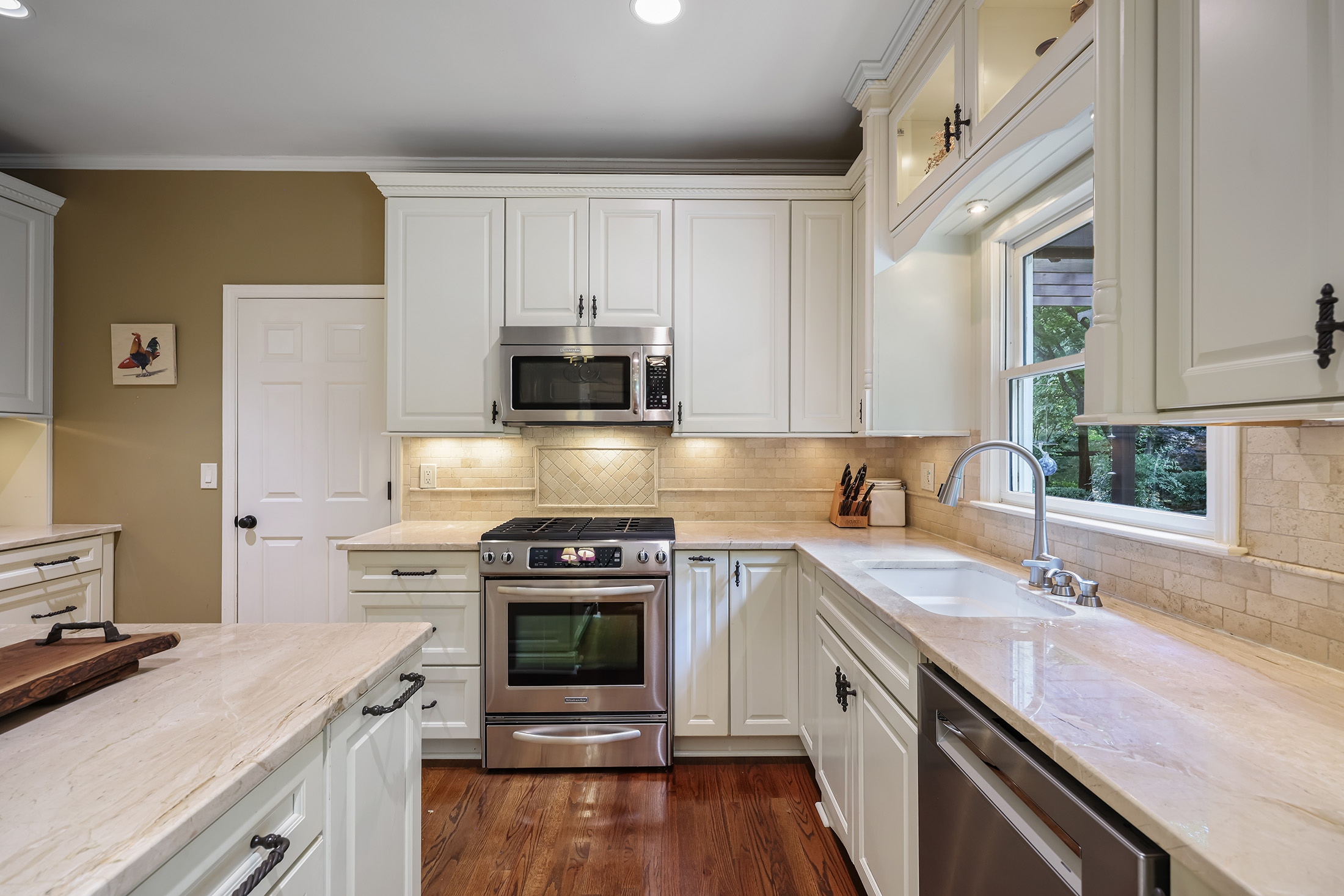  Beautifully Maintained Home in Highly Desirable Lee’s Crossing - 物件實景