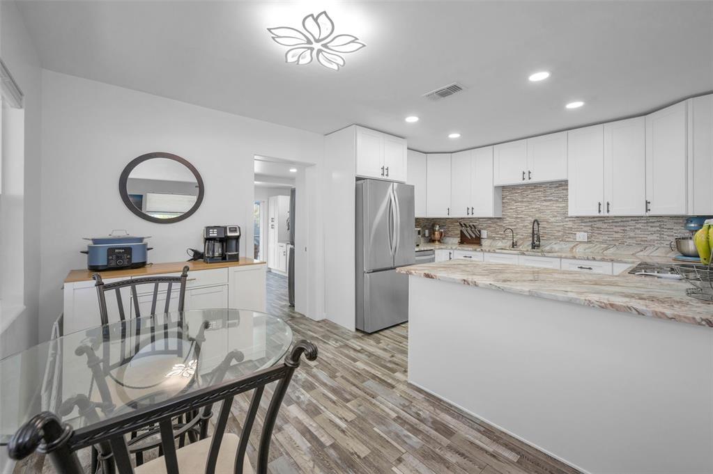 St Pete Beach, Florida, 33706, United States, 3 Bedrooms Bedrooms, ,2 BathroomsBathrooms,Residential,For Sale,1992565