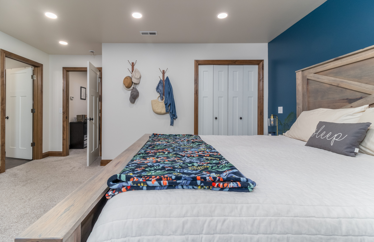 Bonners Ferry, Idaho, 83805, United States, 5 Bedrooms Bedrooms, ,3 BathroomsBathrooms,Residential,For Sale,1942969