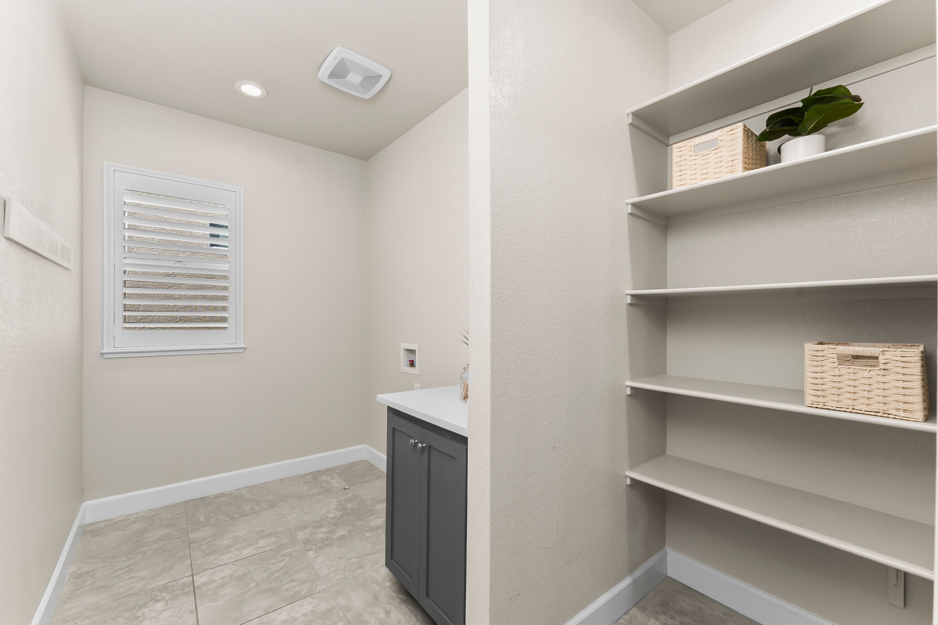  Thoughtful Design Meets Unbeatable El Dorado Hills Location - 物件實景
