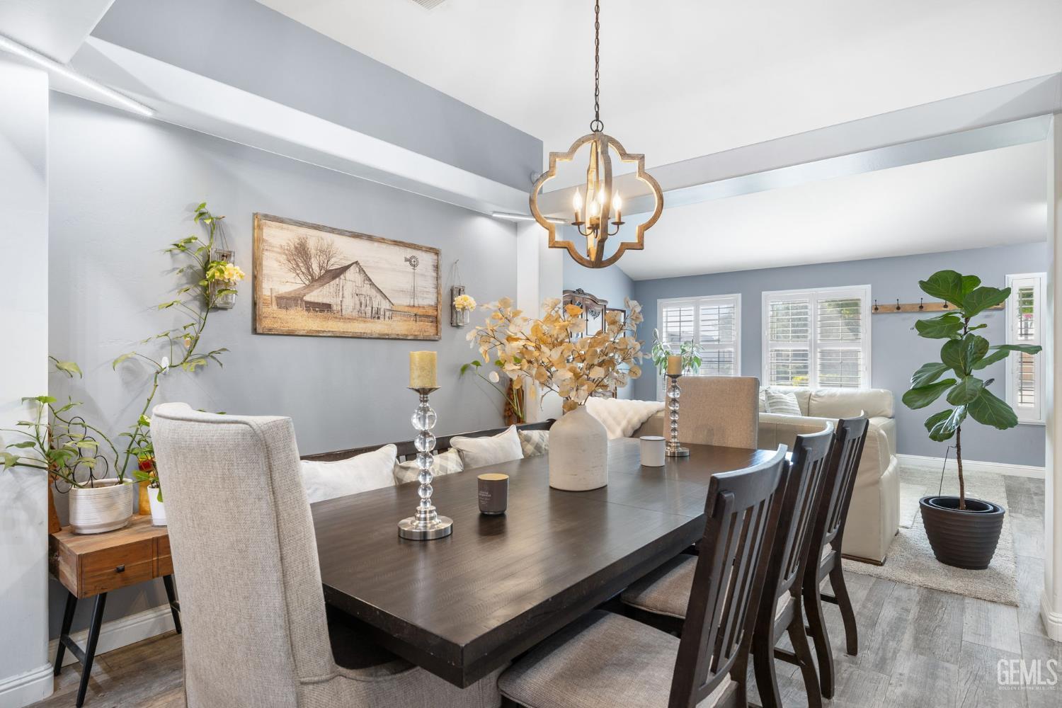 Bakersfield, California, 93312, United States, 4 Bedrooms Bedrooms, ,2 BathroomsBathrooms,Residential,For Sale,1970807