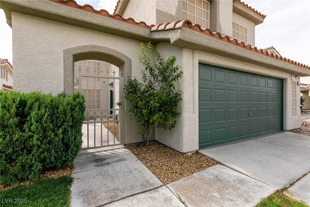 Las Vegas, Nevada, 89131, United States, 4 Bedrooms Bedrooms, ,3 BathroomsBathrooms,Residential,For Sale,1940585