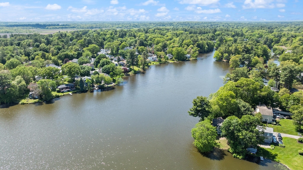 Lynnfield, Massachusetts, 01940, United States, 3 Bedrooms Bedrooms, ,2 BathroomsBathrooms,Residential,For Sale,1987735