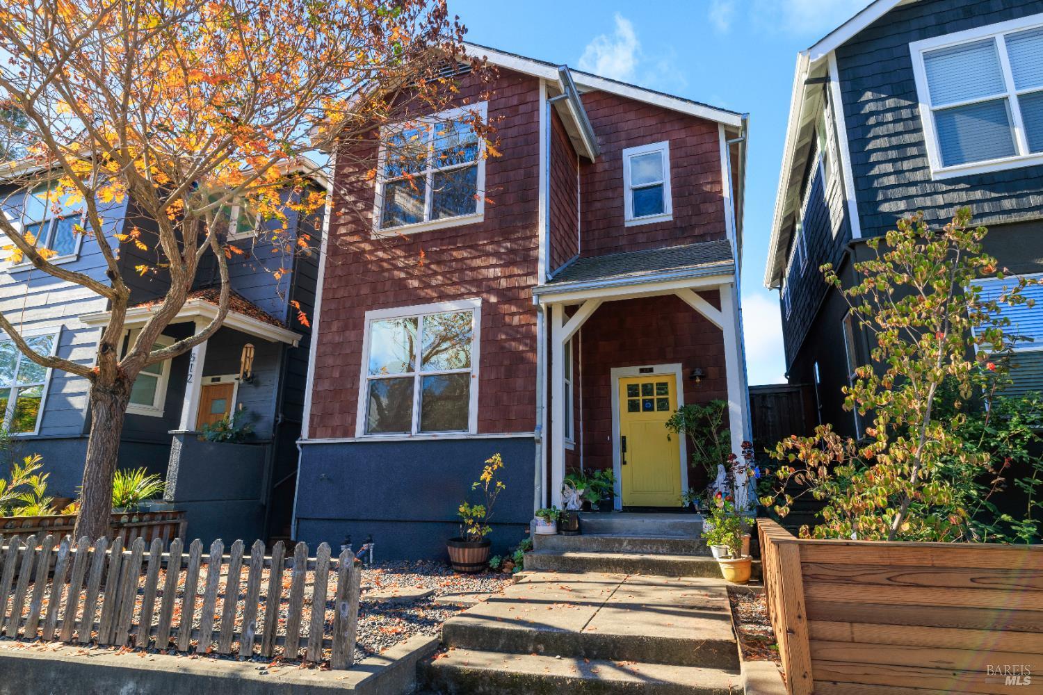 Sebastopol, California, 95472, United States, 3 Bedrooms Bedrooms, ,4 BathroomsBathrooms,Residential,For Sale,1987420