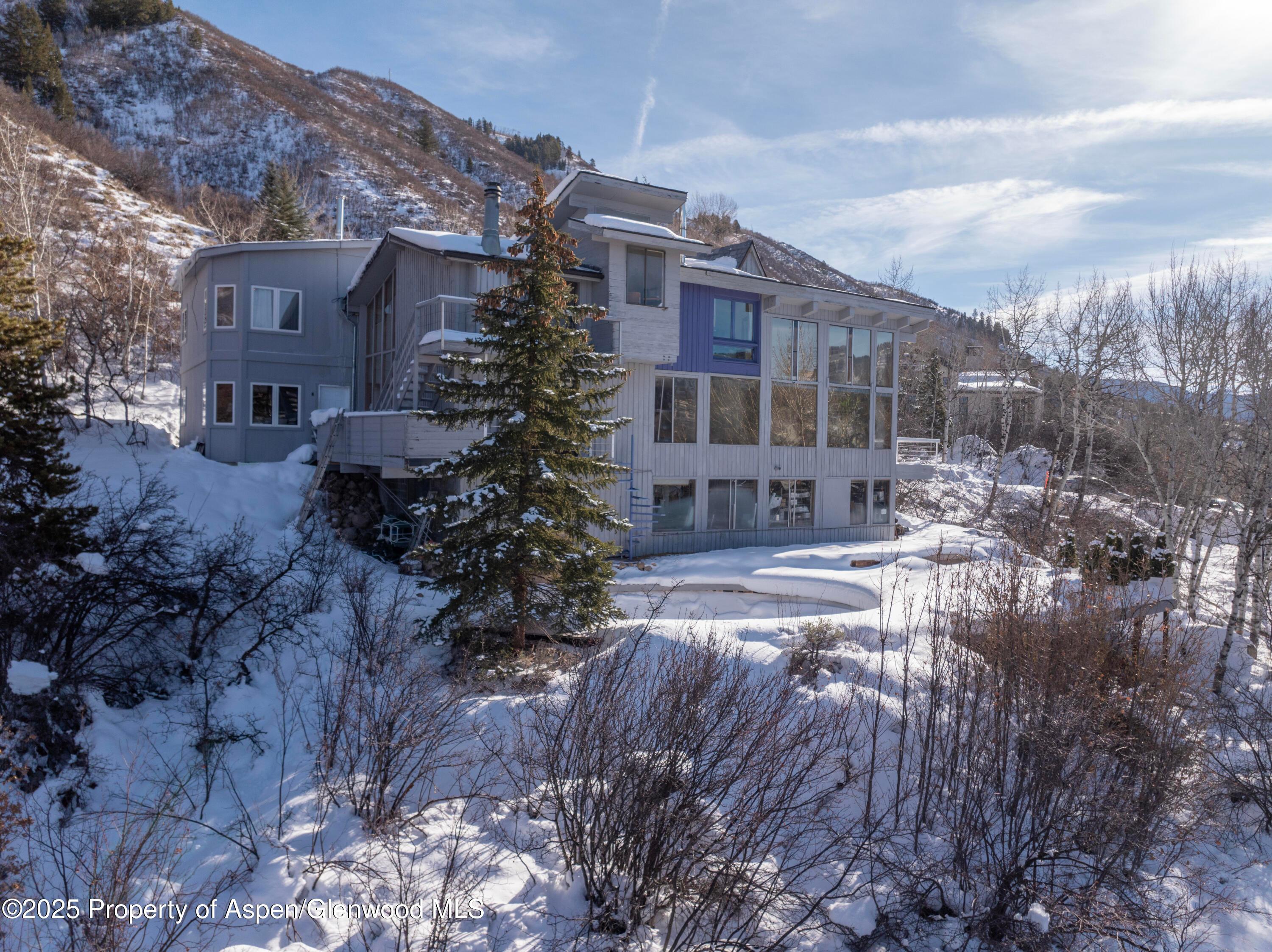 Aspen, Colorado, 81611, United States, 3 Bedrooms Bedrooms, ,4 BathroomsBathrooms,Residential,For Sale,1695622