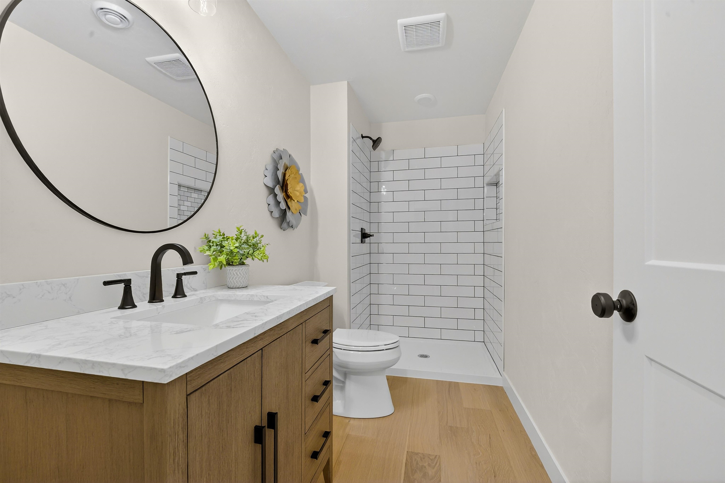 MENASHA, Wisconsin, 54952, United States, 4 Bedrooms Bedrooms, ,3 BathroomsBathrooms,Residential,For Sale,1995697