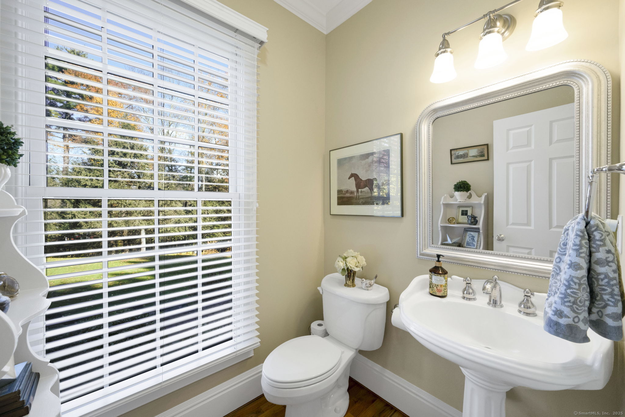 Granby, Connecticut, 06090, United States, 4 Bedrooms Bedrooms, ,3 BathroomsBathrooms,Residential,For Sale,1988938