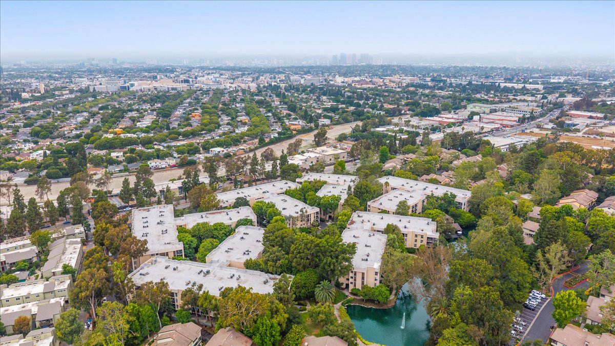 Culver City, California, 90230, United States, 1 Bedroom Bedrooms, ,1 BathroomBathrooms,Residential,For Sale,1981473