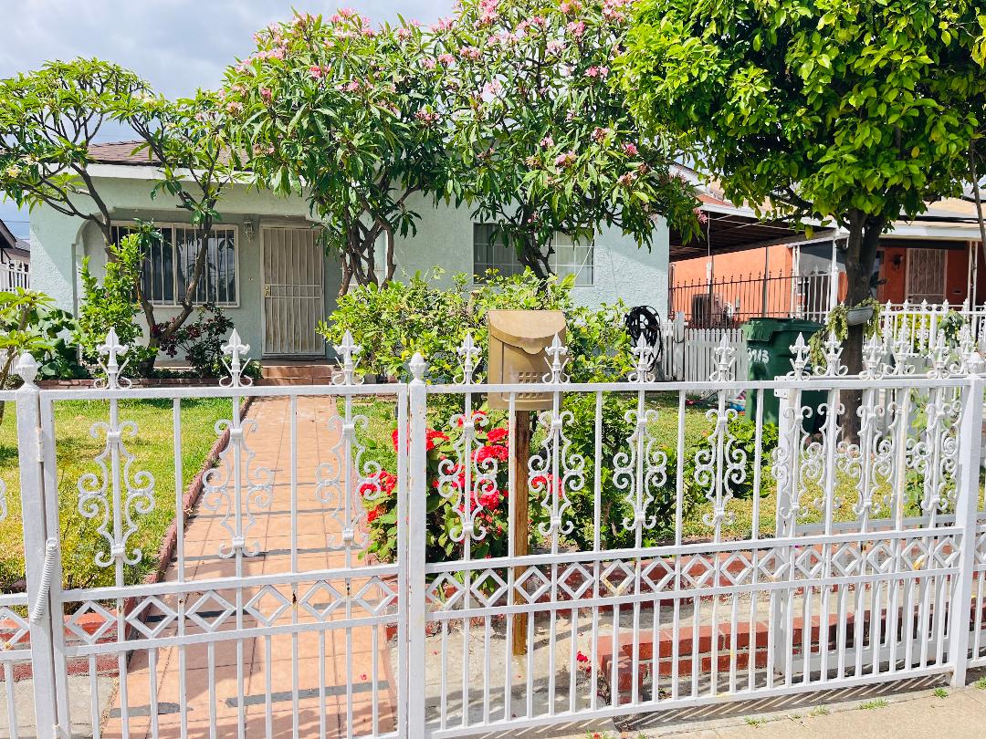 Maywood, California, 90270, United States, 3 Bedrooms Bedrooms, ,2 BathroomsBathrooms,Residential,For Sale,2049216