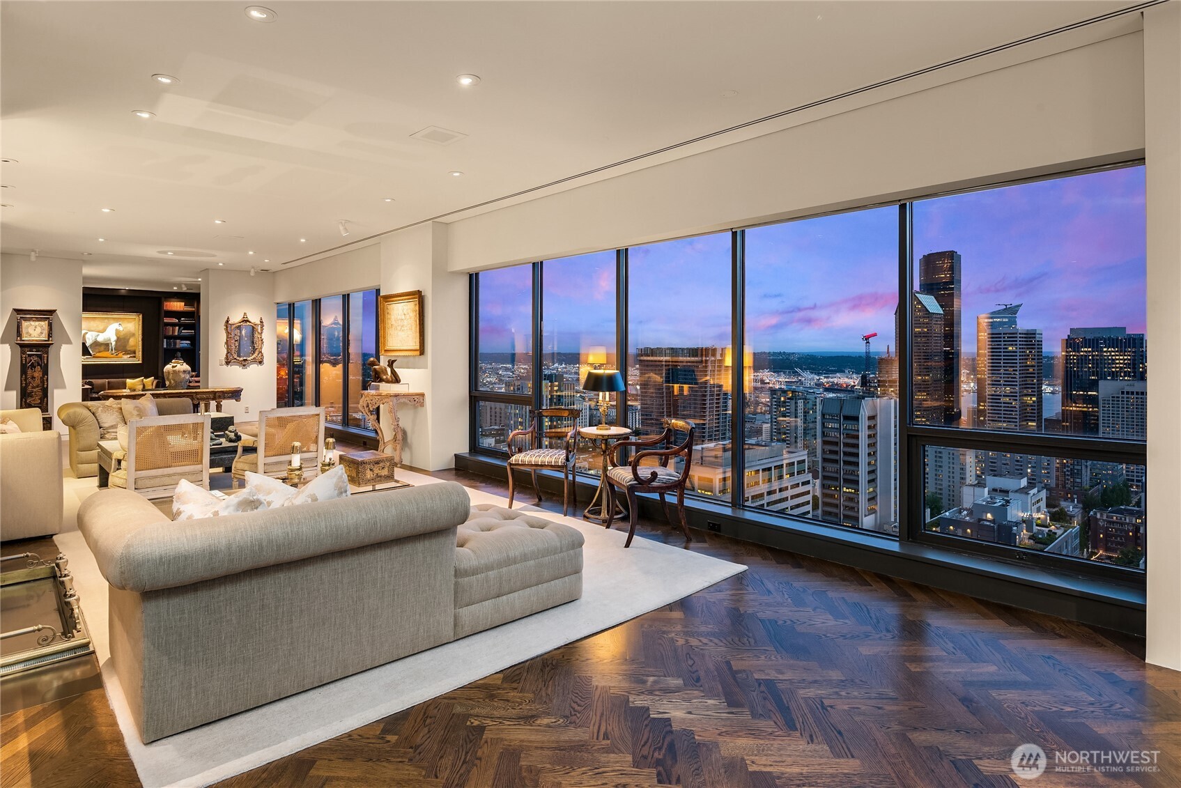 Seattle, Washington, 98104, United States, 4 Bedrooms Bedrooms, ,6 BathroomsBathrooms,Residential,For Sale,1738048