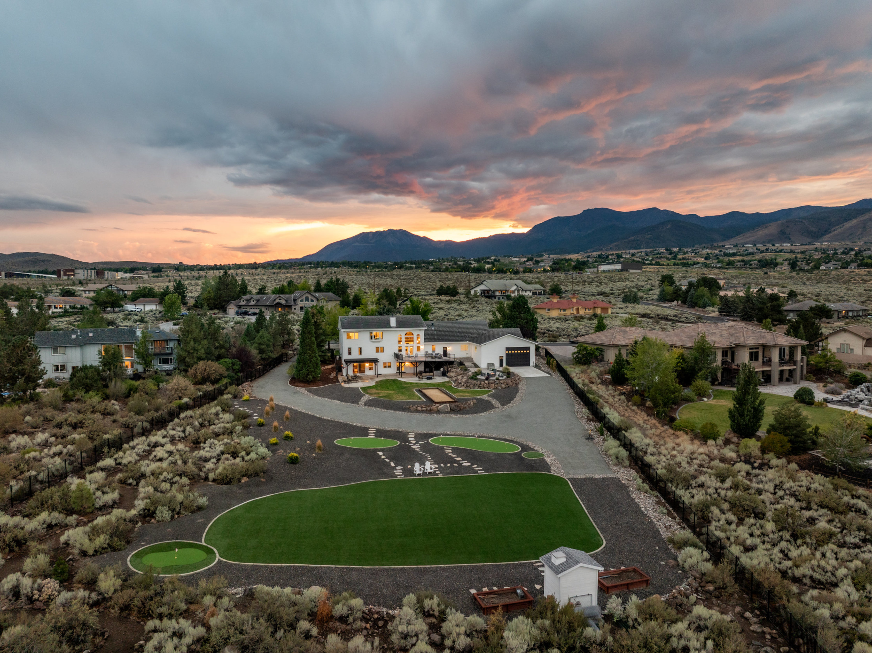  Expansive South West Luxury Ranch Style Estate with RV Garage & In-Law Quarters - 物件實景