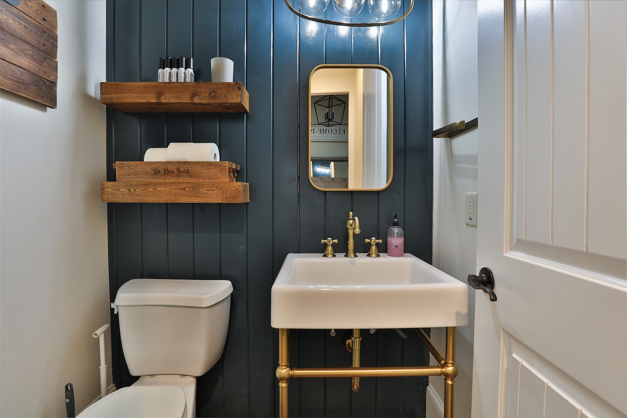  3422 Woodbine Drive - 物件實景