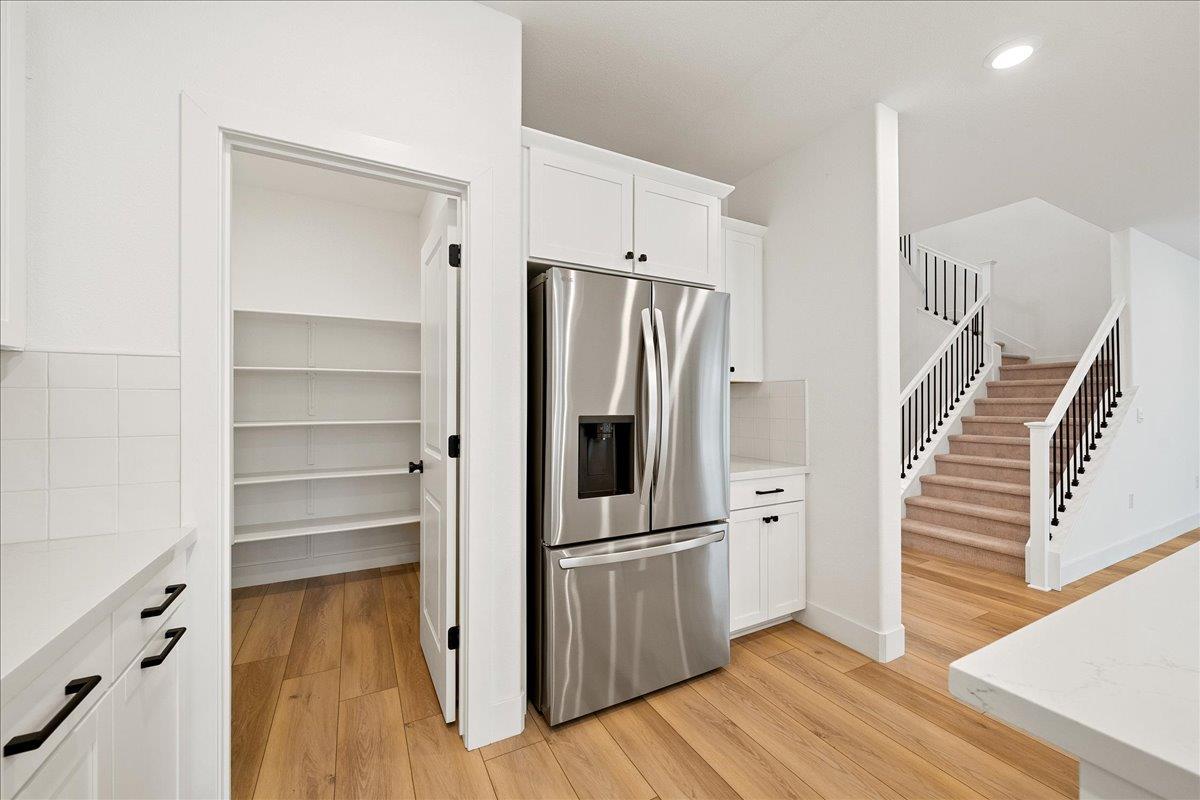 Roseville, California, 95747, United States, 5 Bedrooms Bedrooms, ,4 BathroomsBathrooms,Residential,For Sale,1998705