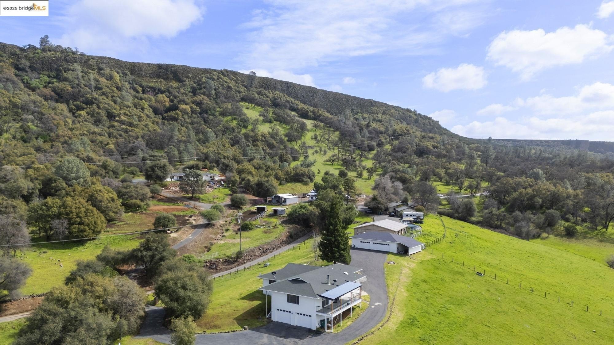 Jamestown, California, 95327, United States, 3 Bedrooms Bedrooms, ,2 BathroomsBathrooms,Residential,For Sale,1743185
