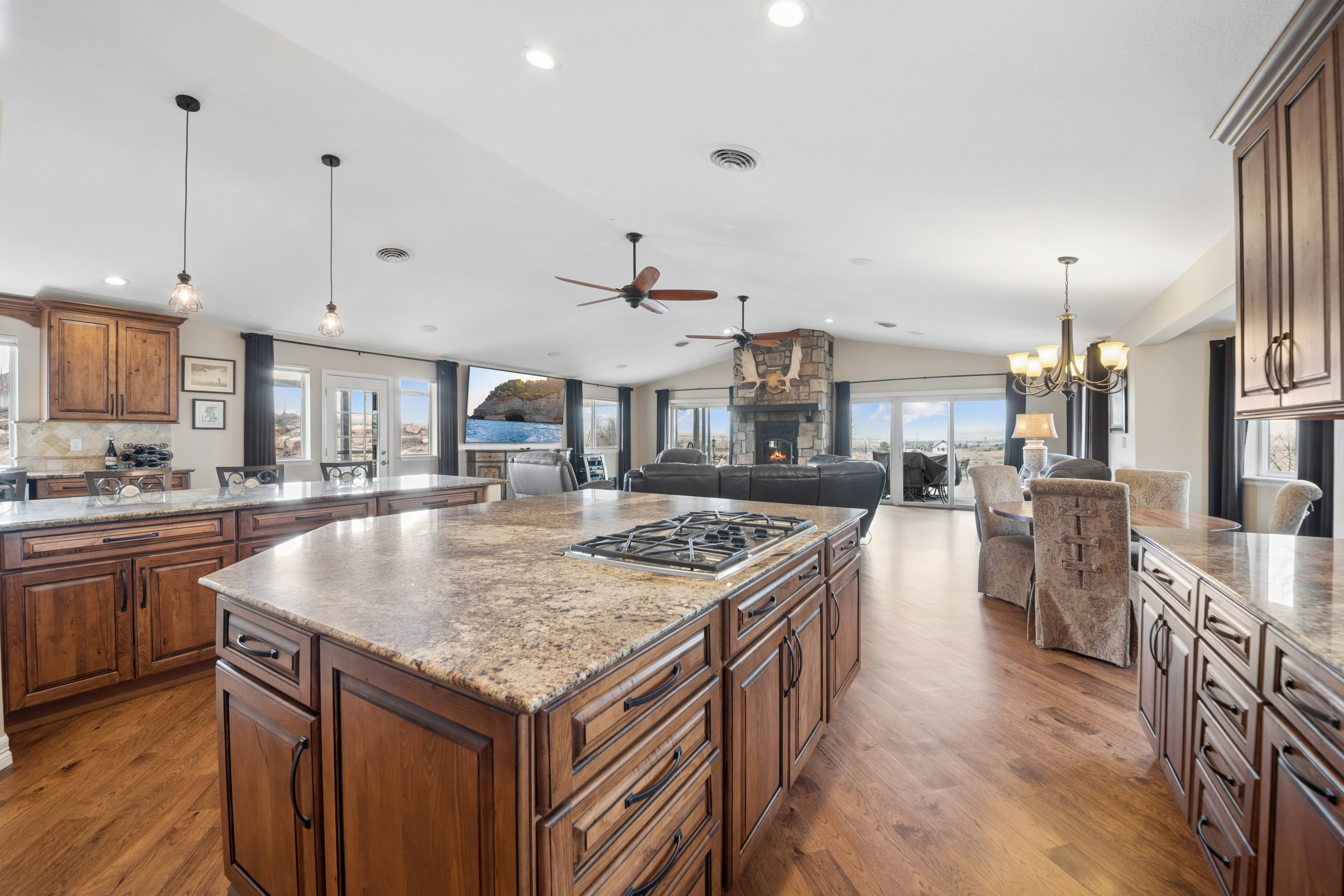  Set on 4.5 elevated acres in Sierra Vista - 物件實景