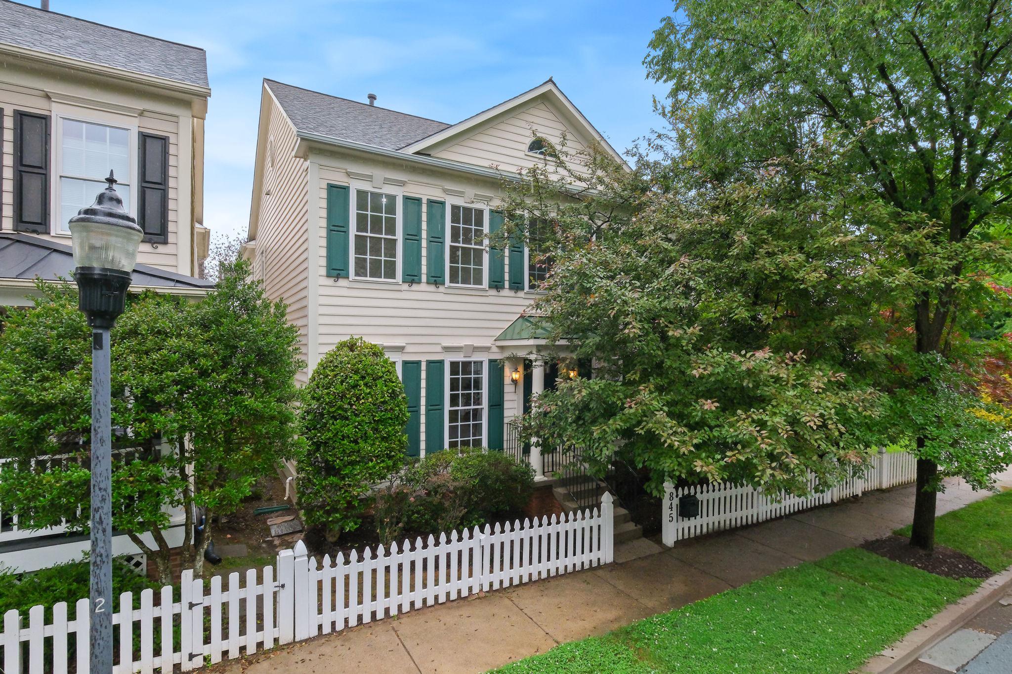  845 Lake Varuna Drive, Gaithersburg, MD, 20878 - 物件實景