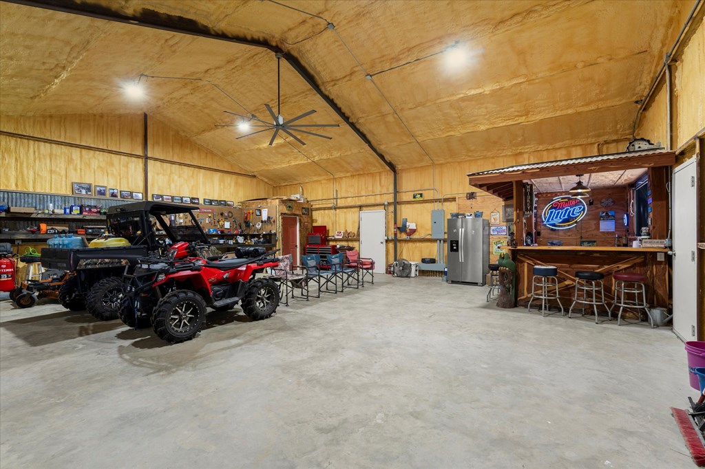 Rusk, Texas, 75785, United States, 1 Bedroom Bedrooms, ,3 BathroomsBathrooms,Residential,For Sale,1918158