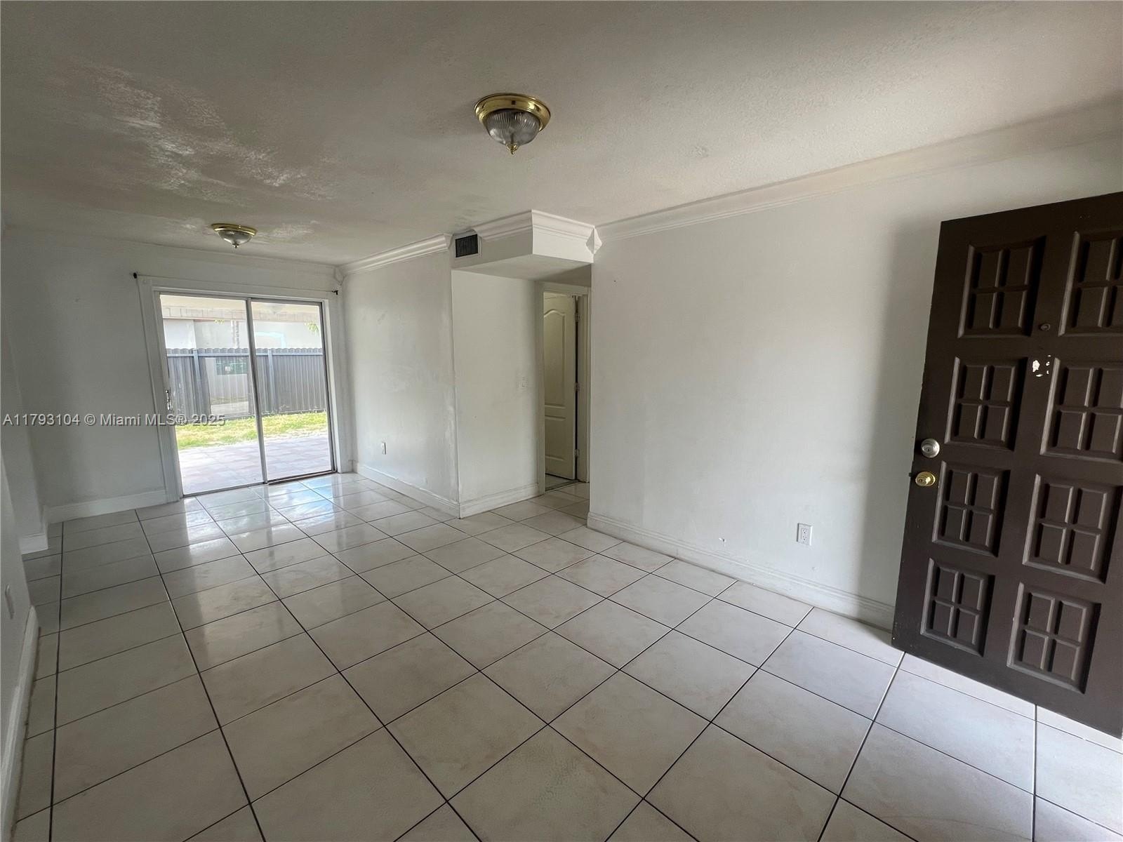 Miami, Florida, 33165, United States, 4 Bedrooms Bedrooms, ,2 BathroomsBathrooms,Residential,For Sale,1936864