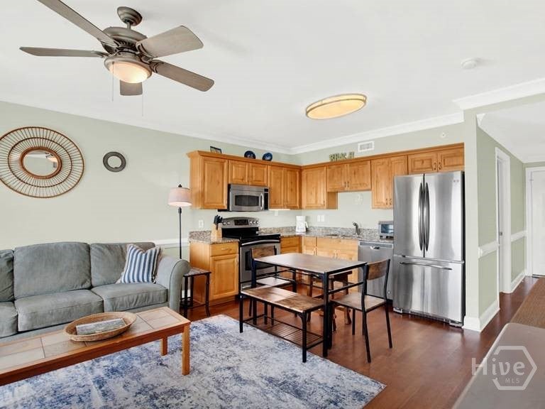 TYBEE ISLAND, Georgia, 31328, United States, 3 Bedrooms Bedrooms, ,2 BathroomsBathrooms,Residential,For Sale,2011768