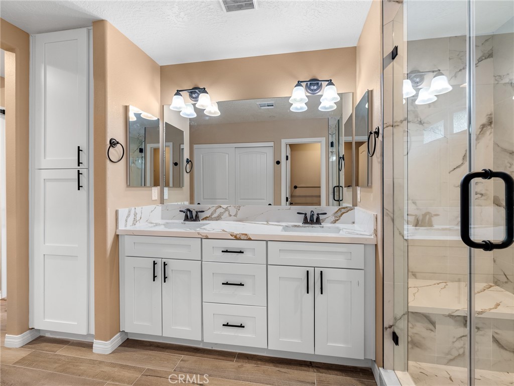 Victorville, California, 92395, United States, 3 Bedrooms Bedrooms, ,2 BathroomsBathrooms,Residential,For Sale,1948419