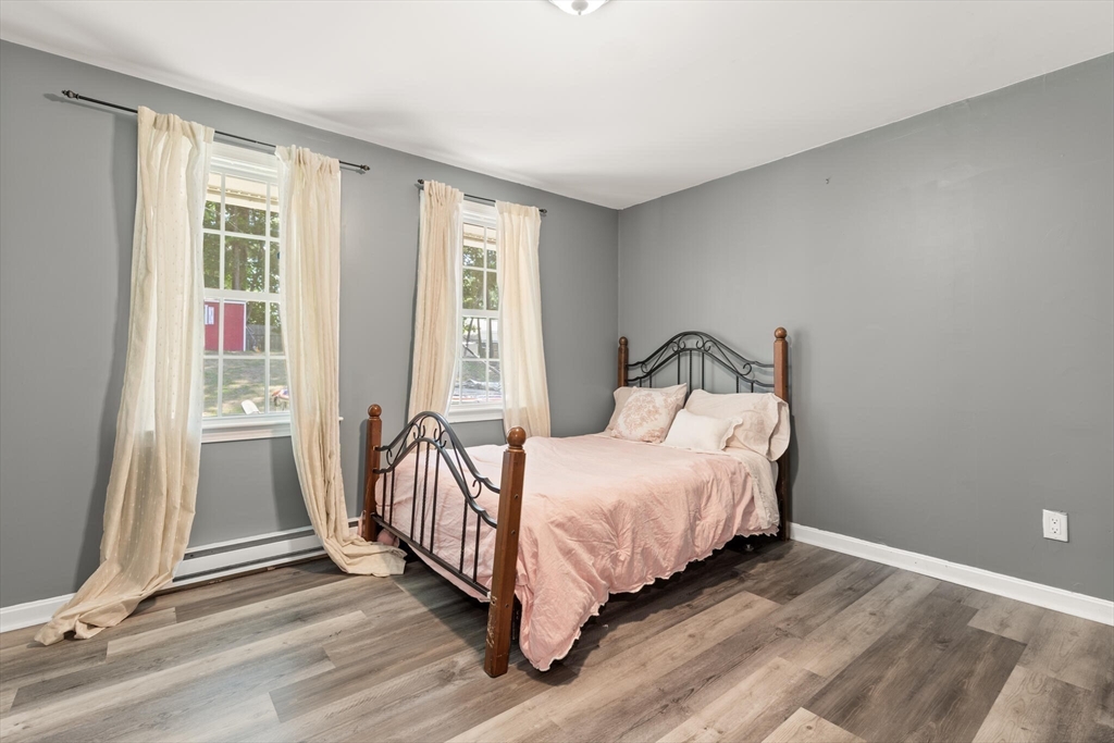 Raynham, Massachusetts, 02767, United States, 3 Bedrooms Bedrooms, ,1 BathroomBathrooms,Residential,For Sale,1918032