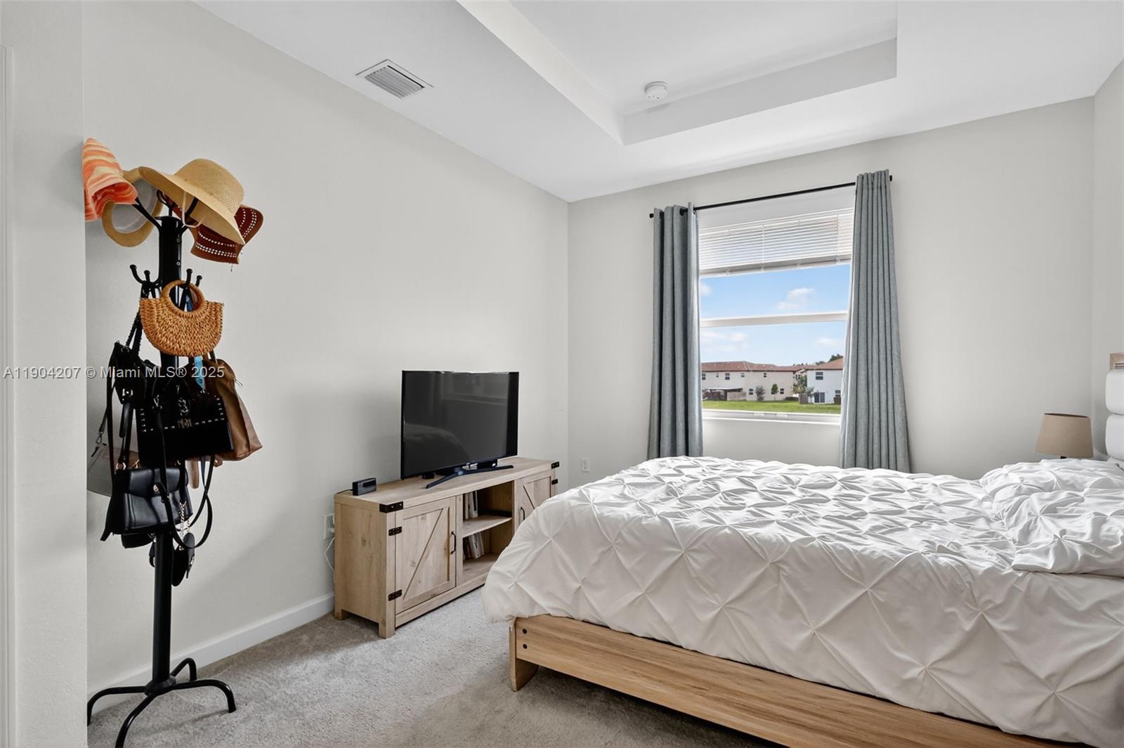 Miami, Florida, 33167, United States, 4 Bedrooms Bedrooms, ,3 BathroomsBathrooms,Residential,For Sale,1987738