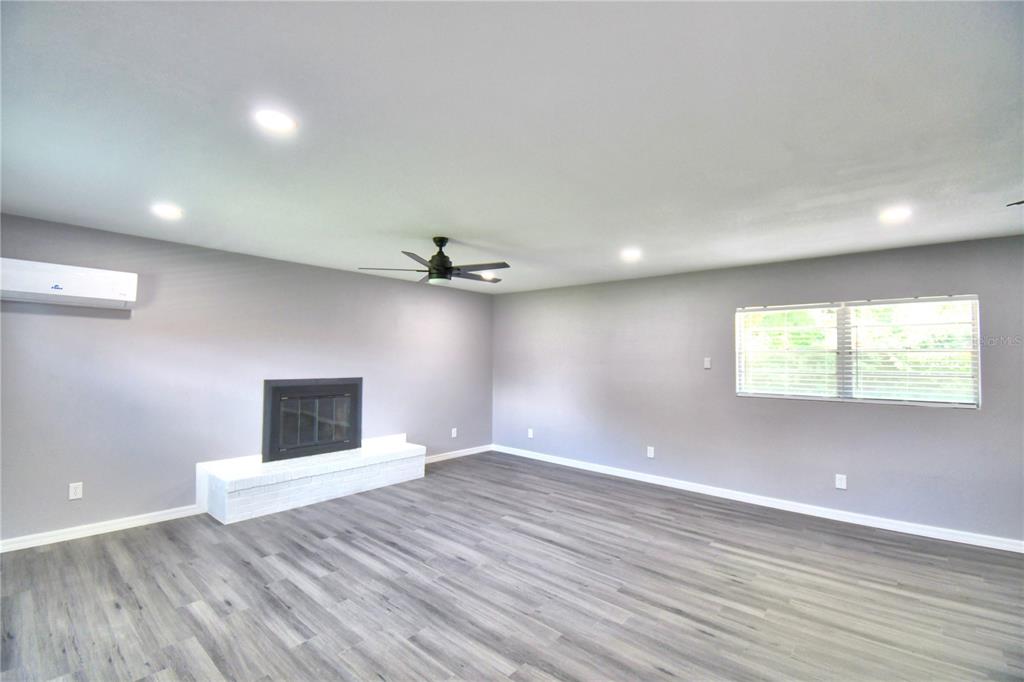 Winter Haven, Florida, 33880, United States, 3 Bedrooms Bedrooms, ,3 BathroomsBathrooms,Residential,For Sale,1736621