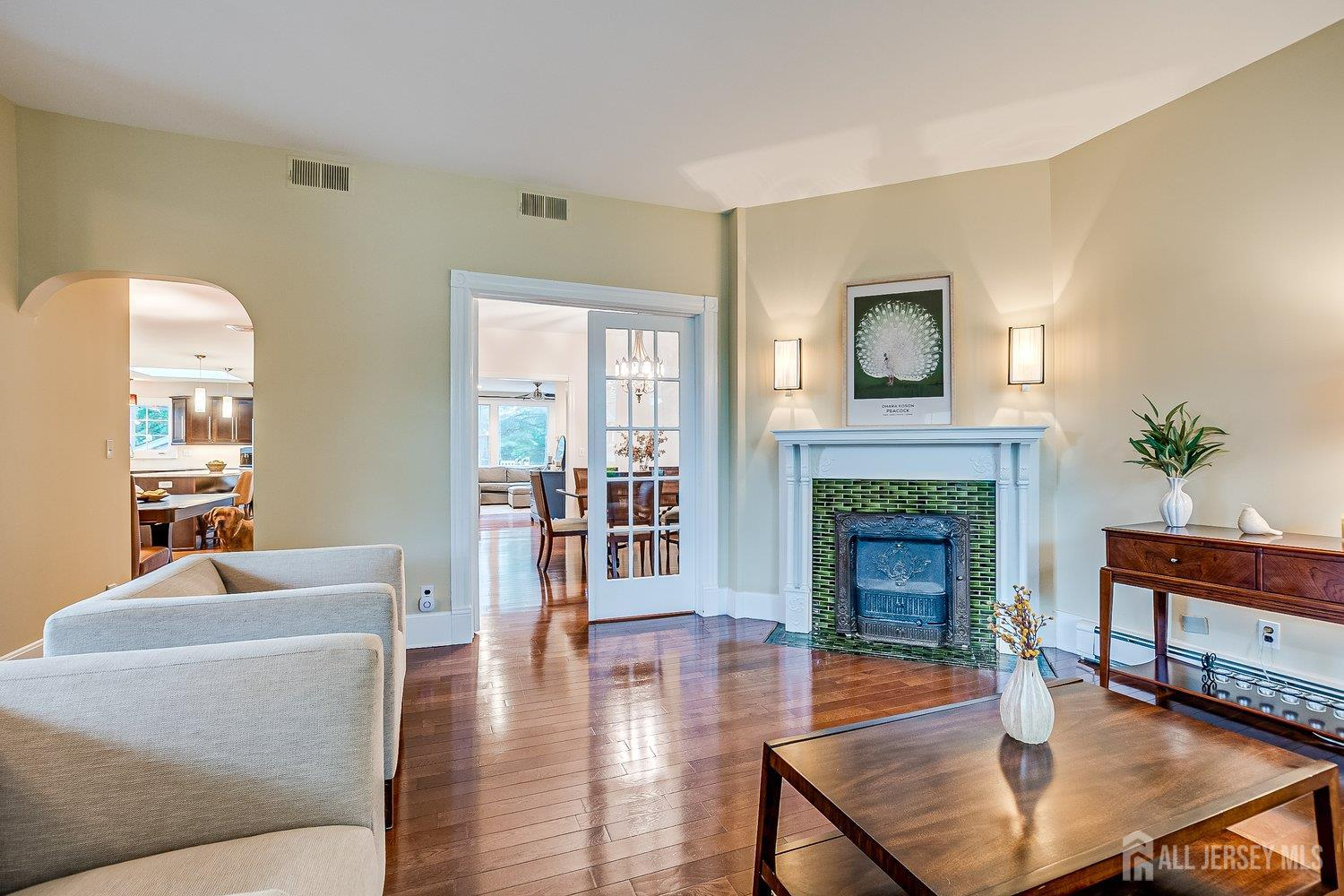 Metuchen, New Jersey, 08840, United States, 5 Bedrooms Bedrooms, ,3 BathroomsBathrooms,Residential,For Sale,1903678