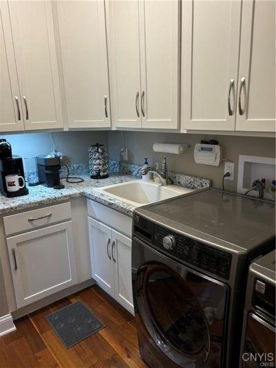 Skaneateles, New York, 13152, United States, 3 Bedrooms Bedrooms, ,3 BathroomsBathrooms,Residential,For Sale,1850098