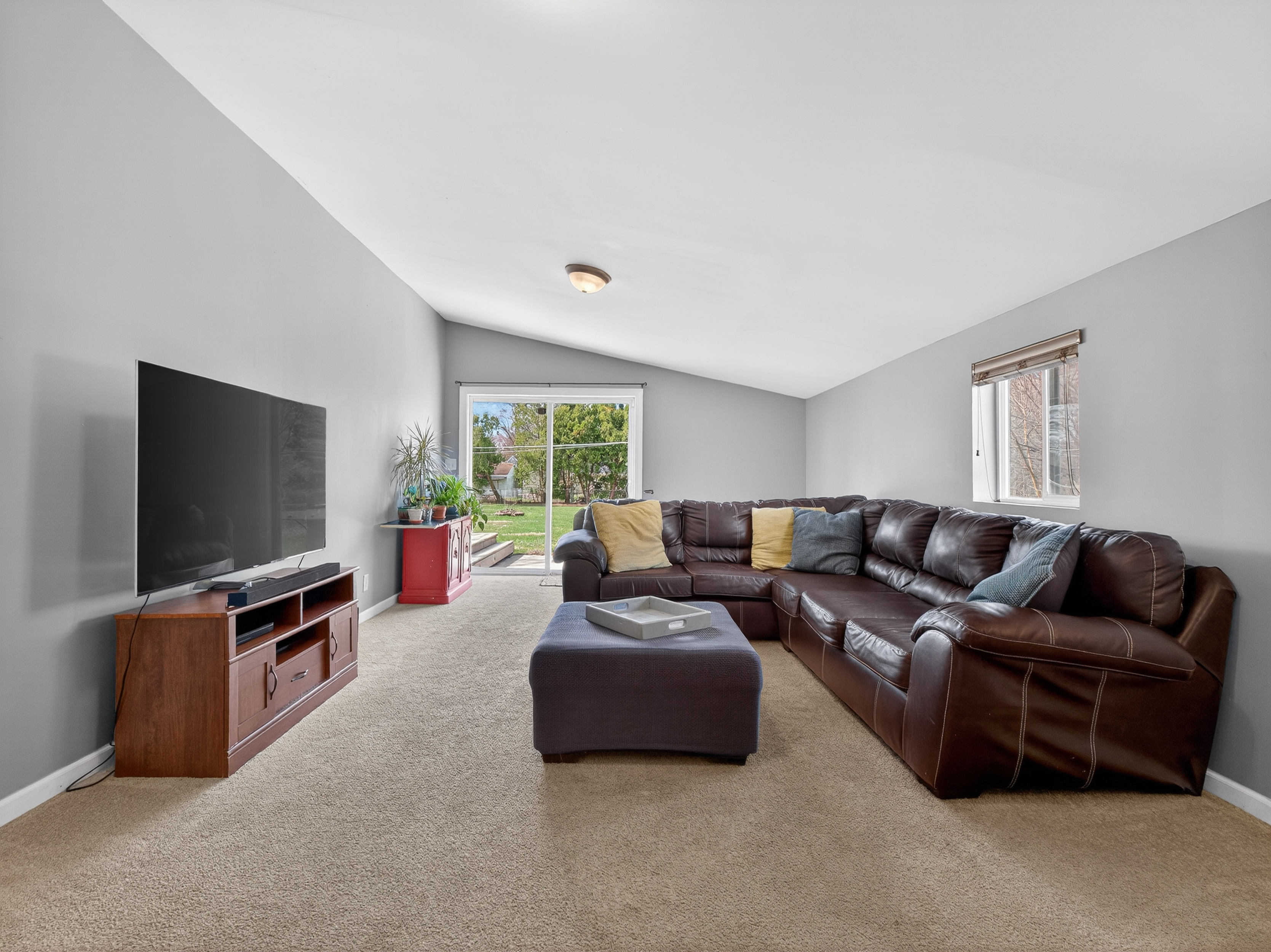  Unique Ranch on Large Lot - 物件實景