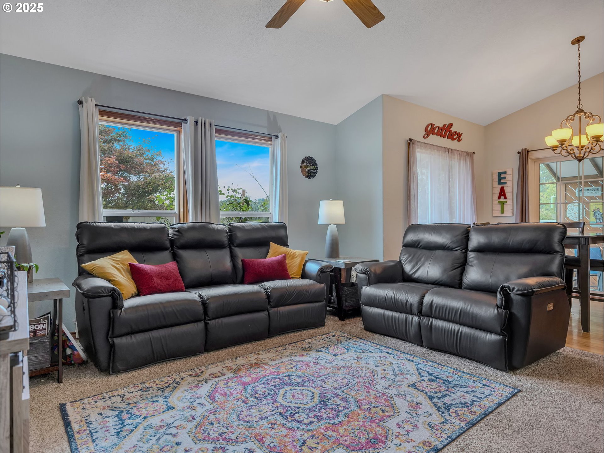 Troutdale, Oregon, 97060, United States, 3 Bedrooms Bedrooms, ,2 BathroomsBathrooms,Residential,For Sale,1996505